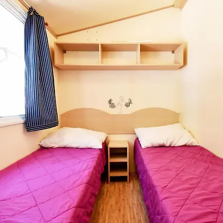 Holiday home Mobile Homes In Kastanija